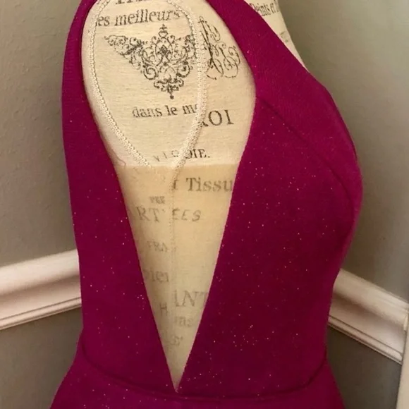 JOVANI SZ 8
FUCHSIA SHIMMER
ONE SHOULDER
FORMAL COCKTAIL
DRESS WITH POCKETS New - Picture 8 of 10